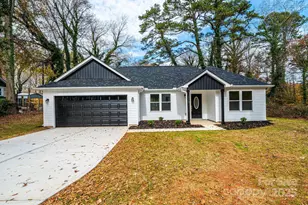 113 10th Ave SE, Hickory, NC 28602 - Photo 1