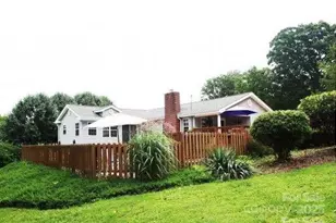 28 Herron St, Black Mountain, NC 28711 - Photo 1