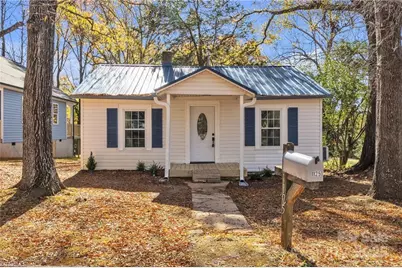 1125 Wilmington Avenue, Statesville, NC 28677 - Photo 1