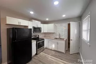 276 E McLelland Ave, Mooresville, NC 28115 - Photo 1