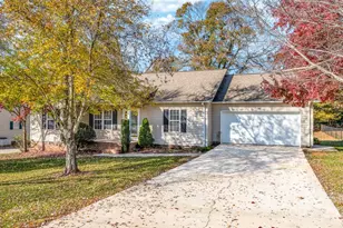 1486 Farmington Hills Dr, Conover, NC 28613 - Photo 1