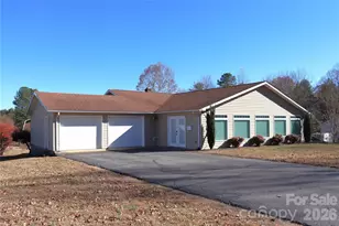 3041 Heffner Pl, Hudson, NC 28638 - Photo 1
