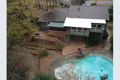 6624 Lakeside Drive, Charlotte, NC 28215 - Photo 1