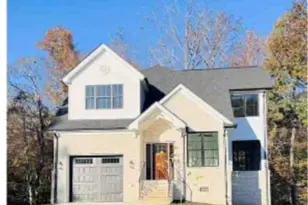 2207 Mt Isle Harbor Dr, Charlotte, NC 28214 - Photo 1