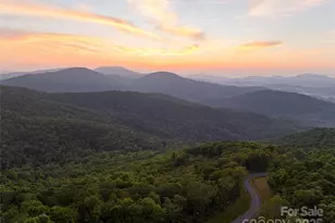 591 Garden Ln, Hendersonville, NC 28792 - Photo 1