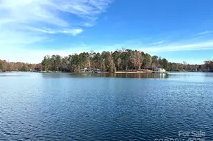 16024 Munson Hill Rd, Charlotte, NC 28278 - Photo 1