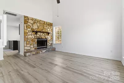 6113 Windsor Gate Lane, Charlotte, NC 28215 - Photo 1