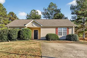 615 Basil Ct, Spartanburg, SC 29301 - Photo 1