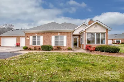 8320 Highland Glen Drive, Charlotte, NC 28269 - Photo 1