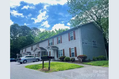 1420 14th Street Drive NE, Hickory, NC 28601 - Photo 1