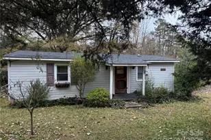 217 Price St, Mount Holly, NC 28016 - Photo 1