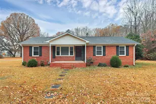 8911 Reames Rd, Charlotte, NC 28216 - Photo 1