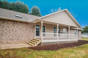 13 Cameron Dr, Etowah, NC 28729 - Photo 1