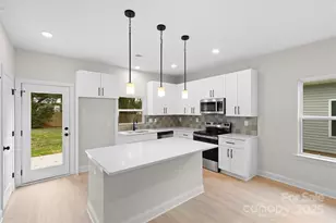 7801 Casa Loma Rd, Charlotte, NC 28269 - Photo 1