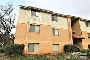 4809 Spring Lake Dr, Charlotte, NC 28212 - Photo 1