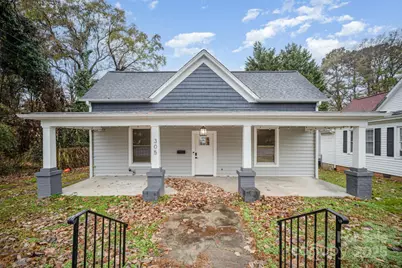 305 S Gaston Street, Dallas, NC 28034 - Photo 1