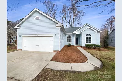 5219 Hedgecrest Place, Charlotte, NC 28269 - Photo 1