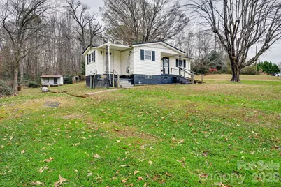 1510 1st Street Place SE, Hickory, NC 28602 - Photo 1