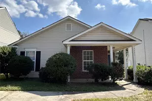 3335 Alderknoll Ct, Charlotte, NC 28216 - Photo 1