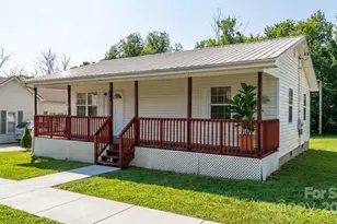 118 W 15th St, Newton, NC 28658 - Photo 1