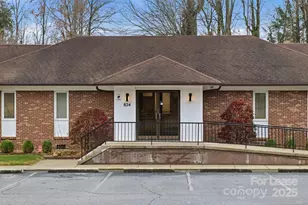 824 Lower Creek Dr NE, Lenoir, NC 28645 - Photo 1