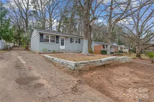 235 Edgegreen Dr, Charlotte, NC 28217 - Photo 1