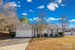 14048 Ballyshannon Ln, Charlotte, NC 28278 - Photo 1
