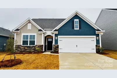 702 14th Avenue Court NE, Hickory, NC 28601 - Photo 1