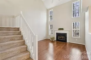 10213 University Park Ln, Charlotte, NC 28213 - Photo 1