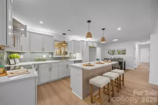 23 Coronet Ln, Hendersonville, NC 28792 - Photo 1