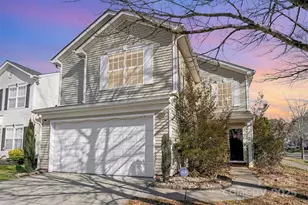 2104 Pawpaw Ln, Charlotte, NC 28269 - Photo 1