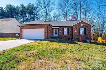 818 Gemcrest Drive NE, Conover, NC 28613 - Photo 1