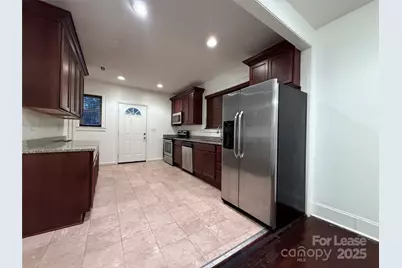 424 Woodvale Place, Charlotte, NC 28208 - Photo 1