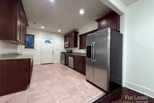 424 Woodvale Pl, Charlotte, NC 28208 - Photo 1