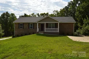 132 Springfield Rd, Statesville, NC 28625 - Photo 1