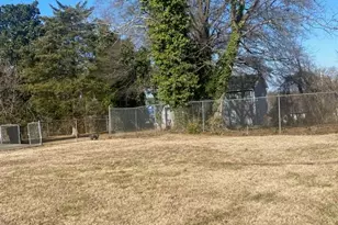 206 W Harrison Ave, Gastonia, NC 28052 - Photo 1