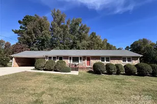 901 Henry St, Kings Mountain, NC 28086 - Photo 1