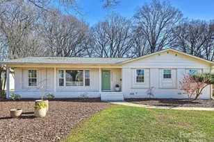 4523 Carriage Dr Cir, Charlotte, NC 28205 - Photo 1