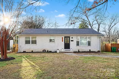 2218 Amesbury Avenue, Charlotte, NC 28205 - Photo 1