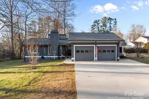 17 Berry Ln, Fletcher, NC 28732 - Photo 1