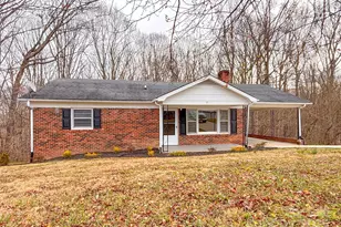 3002 Denwood Dr, Claremont, NC 28610 - Photo 1