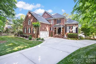 4685 Eagle Pointe Ct, Denver, NC 28037 - Photo 1