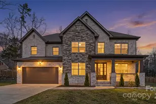 8804 Casa Lake Dr, Charlotte, NC 28215 - Photo 1