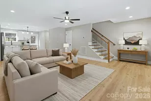 328 Bowditch St, Burnsville, NC 28714 - Photo 1