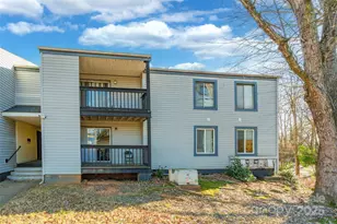 833 Farmhurst Dr, Charlotte, NC 28217 - Photo 1