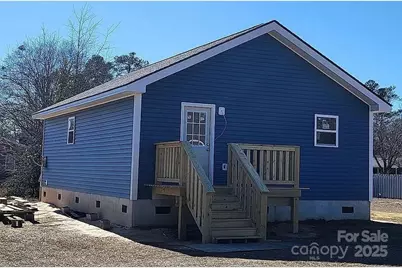 712 E Gertrude Street, Fairmont, NC 28340 - Photo 1