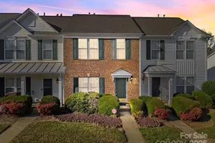 5341 Jocelyn Ln, Charlotte, NC 28269 - Photo 1