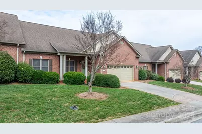 906 3rd Street Drive NE, Conover, NC 28613 - Photo 1