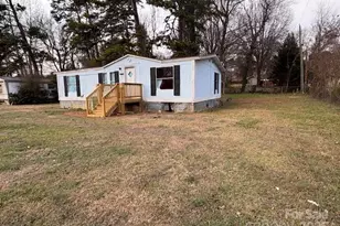 5518 Skycrest Dr, Charlotte, NC 28269 - Photo 1