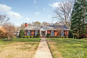 3343 Gresham Pl, Charlotte, NC 28211 - Photo 1